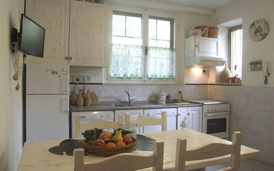 Accommodation:&nbsp;Peonia