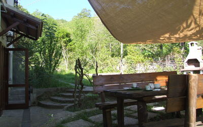 Accommodation:&nbsp;Peonia